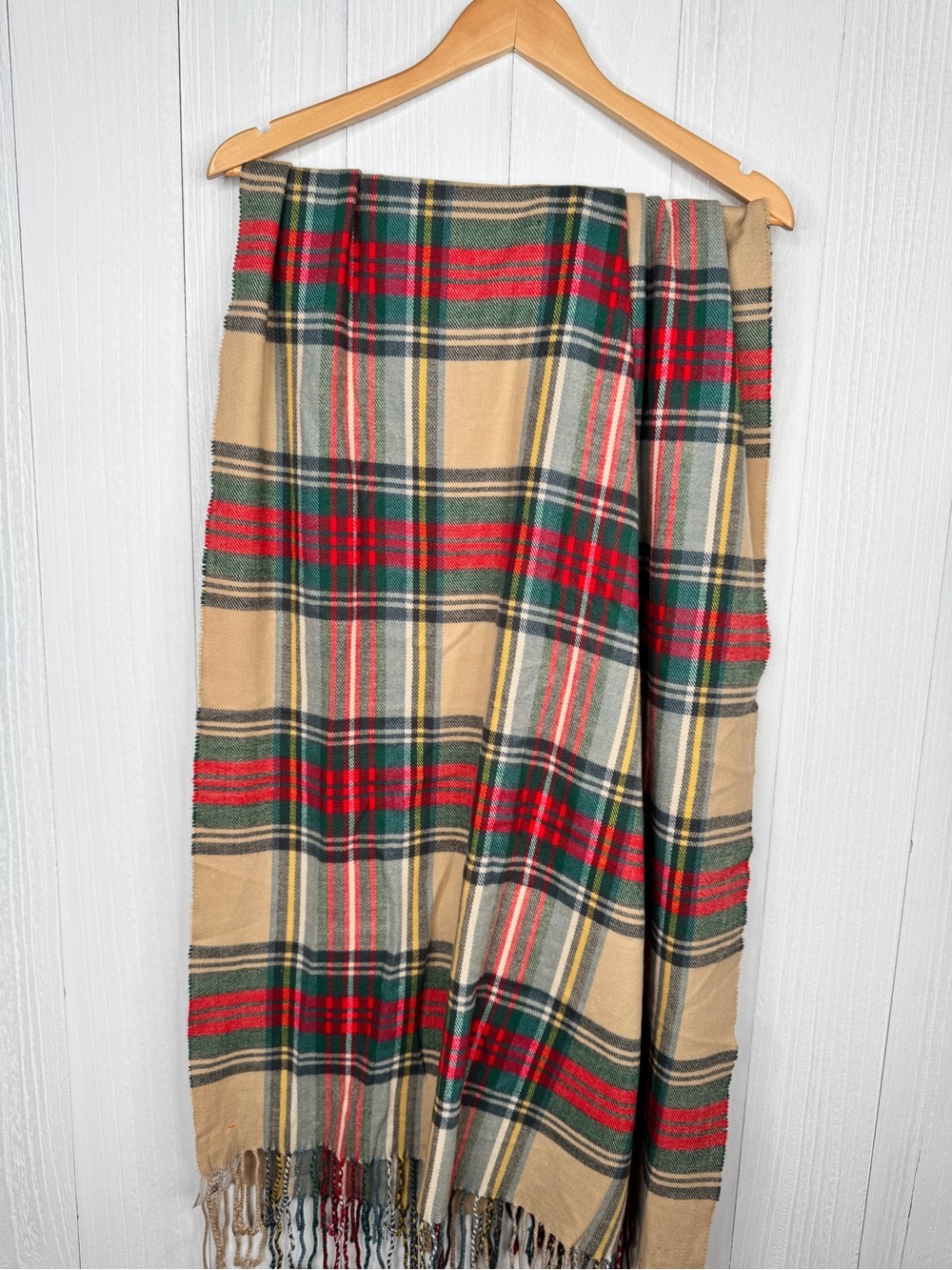 Women’s Plaid Fringe Scarf in Beige and Red
